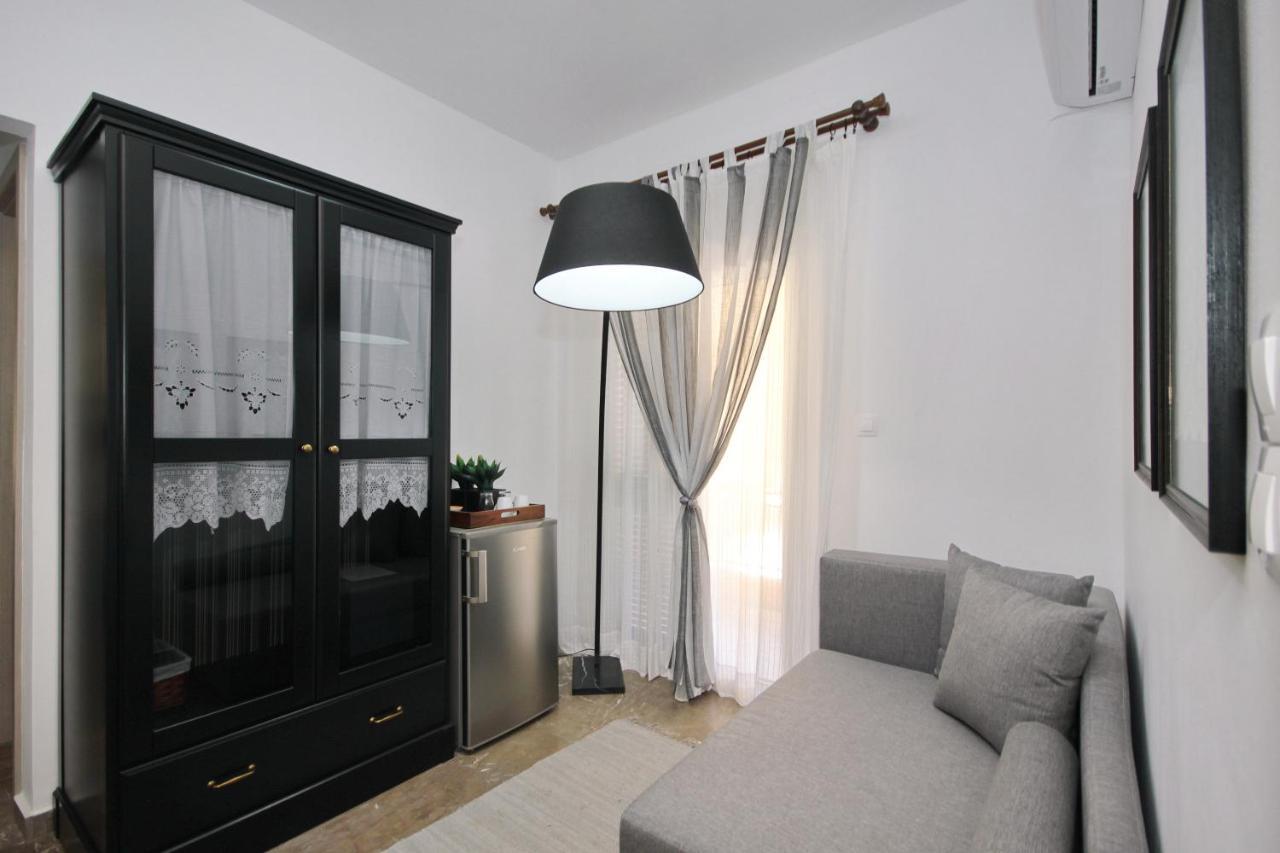 Aloe Luxury Apartments ポルト・ヘリ エクステリア 写真